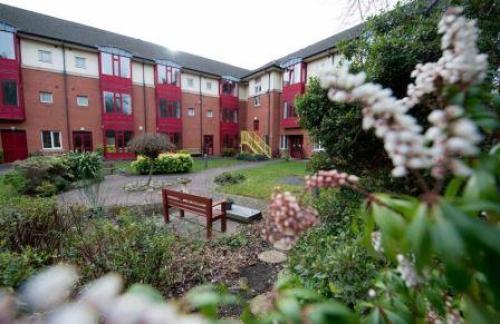 Esmond Street exterior